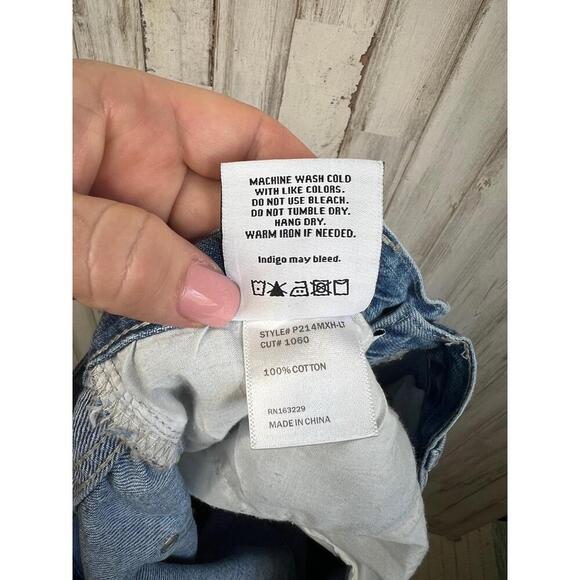 Petra153 STYLE# P214MXH-LI Distressed Ripped Jeans Button Fly Size 9/28 - Picture 13 of 16